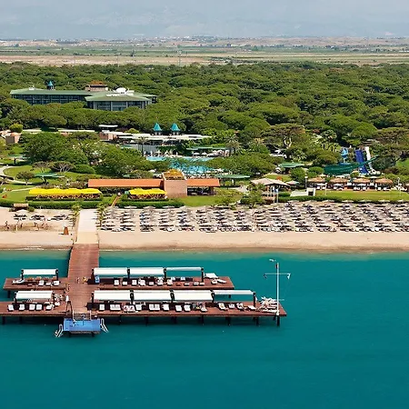 Gloria Semesteranläggning (resort)