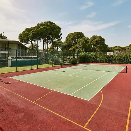 Üdülőközpont Gloria