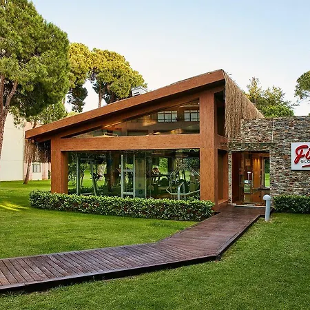 منتجع Gloria 5*