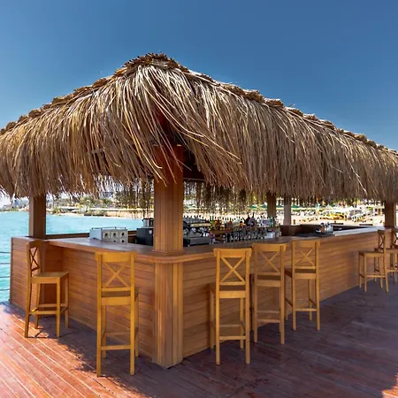 منتجع Gloria 5*